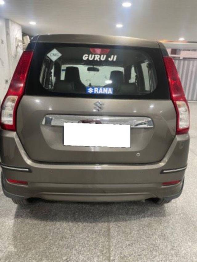 https://images10.gaadi.com/usedcar_image/3684705/original/processed_20d5c70b-9b3e-4152-8ff1-44185de8d659.jpeg?imwidth=6402