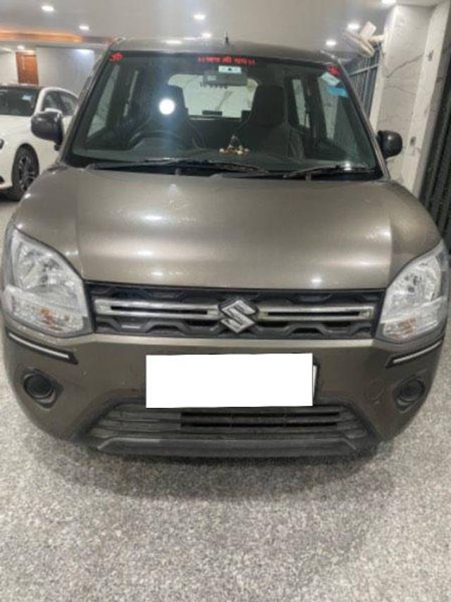 https://images10.gaadi.com/usedcar_image/3684705/original/processed_f45b5587-bffb-40a6-93a8-0caf45d6ad10.jpeg?imwidth=6400