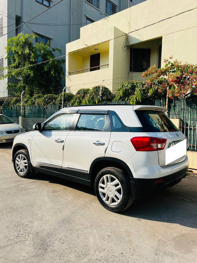 https://images10.gaadi.com/usedcar_image/3684721/original/processed_img2920018__usedcar_whatsappimage2023_11_10at111211_15261700741215_1700741249.jpeg?imwidth=6402