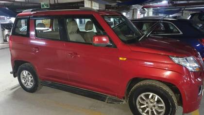 Mahindra TUV 300 mHAWK100 T8 AMT Mahindra TUV 300 mHAWK100 T8 AMT