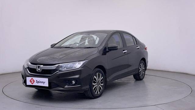 https://images10.gaadi.com/usedcar_image/3684862/original/PMIOovBgRXaoyM4zBcwXTA__file.JPG?imwidth=6400