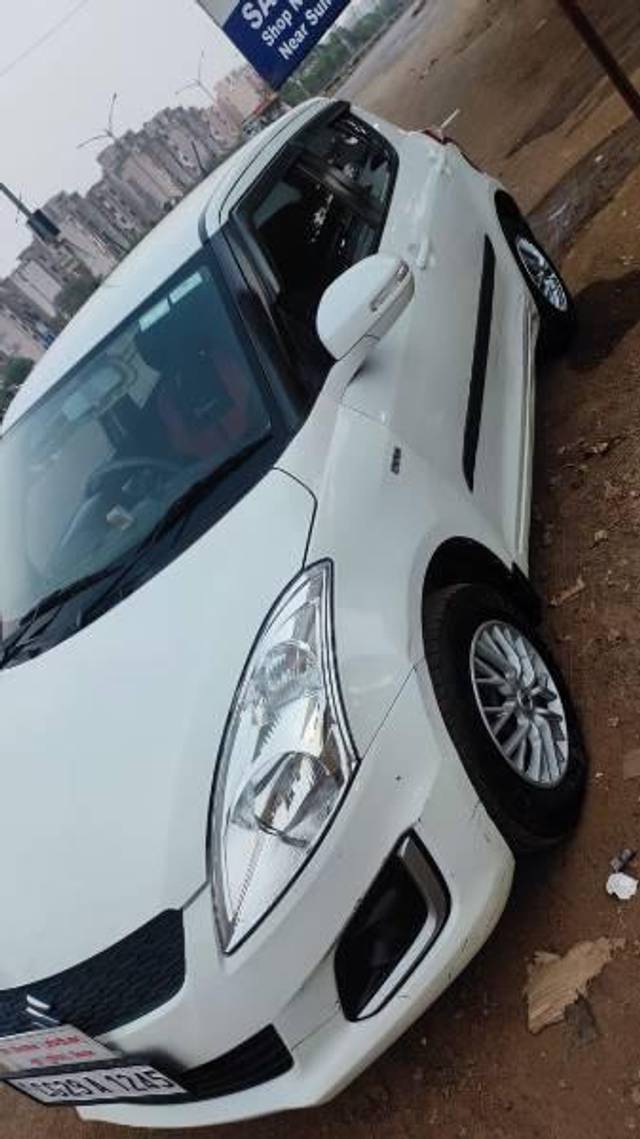 https://images10.gaadi.com/usedcar_image/3684962/original/processed_3ed90634-ad2b-43ab-b7b3-21673ff783ee.jpeg?imwidth=6402