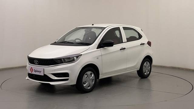 https://images10.gaadi.com/usedcar_image/3684999/original/yCBwovkVTvu0NsMHWhGvVQ__file.JPG?imwidth=6400