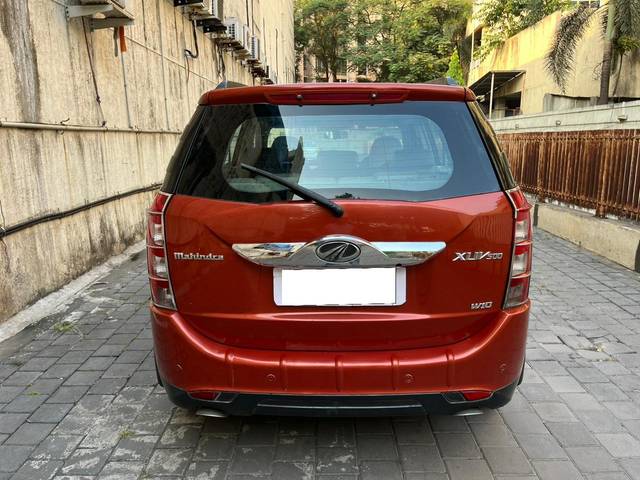 https://images10.gaadi.com/usedcar_image/3685069/original/processed_img2920300__used_car_2920300_1700745994.jpg?imwidth=6401