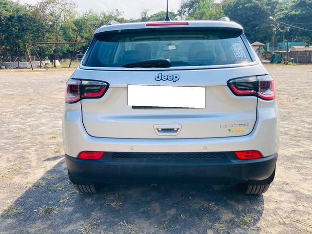 https://images10.gaadi.com/usedcar_image/3685074/original/processed_img2920302__used_car_2920302_1700824955.jpg?imwidth=6402