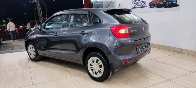 https://images10.gaadi.com/usedcar_image/3685082/original/processed_img2920308__used_car_2920308_1700746281.jpg?imwidth=6402