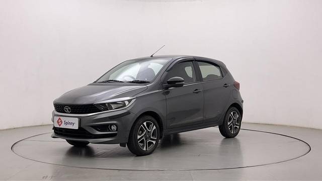 https://images10.gaadi.com/usedcar_image/3685215/original/oEgxdYgvTqKqQiqm_XCQIA__file.JPG?imwidth=6400