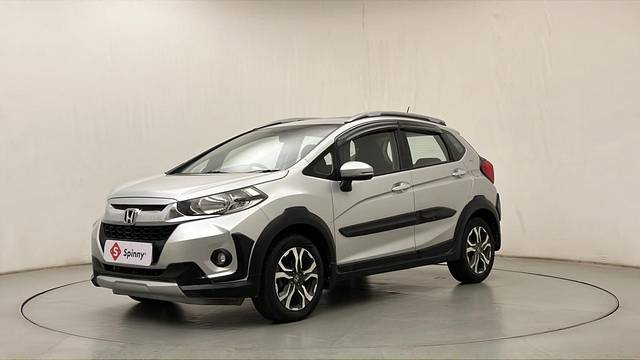 https://images10.gaadi.com/usedcar_image/3685314/original/nqPq_ZXeR2K90KaeXORbqQ__file.JPG?imwidth=6400