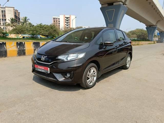 https://images10.gaadi.com/usedcar_image/3685452/original/4655fc5a5fa5e73710494636479236cf.jpg?imwidth=6402