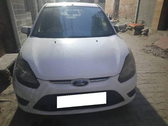 https://images10.gaadi.com/usedcar_image/3685463/original/processed_7235bf33-9a15-4c82-8bcf-c2f59d72d519.jpg?imwidth=6400