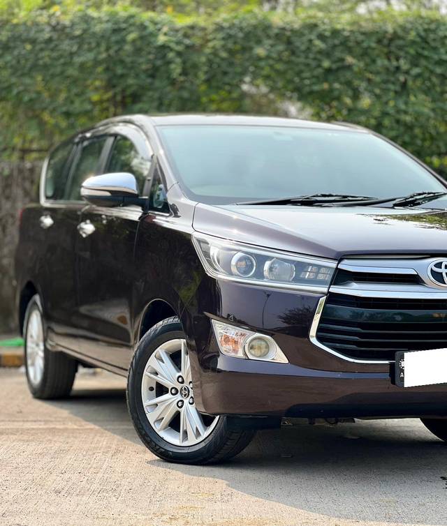 https://images10.gaadi.com/usedcar_image/3685479/original/processed_img2920655__used_car_2920655_1700750575.jpg?imwidth=6400