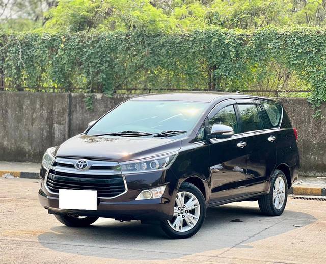 https://images10.gaadi.com/usedcar_image/3685479/original/processed_img2920655__used_car_2920655_1700750577.jpg?imwidth=6402