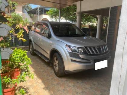 Mahindra XUV500 W8 2WD Mahindra XUV500 W8 2WD
