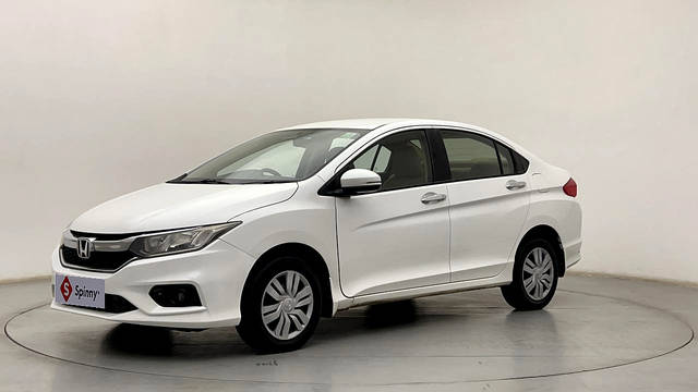 https://images10.gaadi.com/usedcar_image/3685598/original/CX9azvB7QOKxI45tHW_9DA__file?imwidth=6400