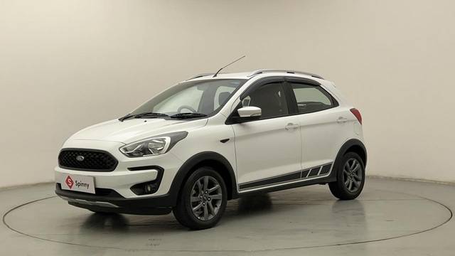 https://images10.gaadi.com/usedcar_image/3685610/original/y6dXn2RqSw2rStDjAgiykg__file.JPG?imwidth=6400