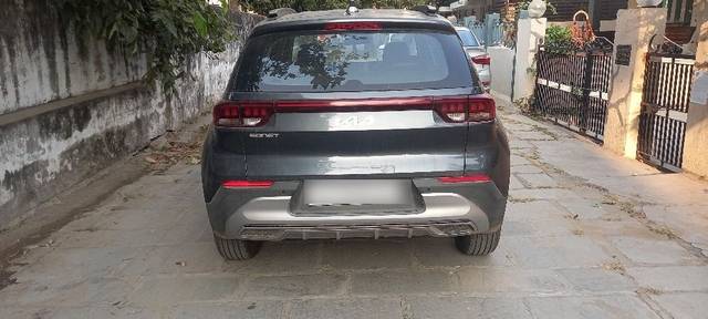 https://images10.gaadi.com/usedcar_image/3685676/original/16__VCC_1819659_96_1700146082.jpg?imwidth=6402