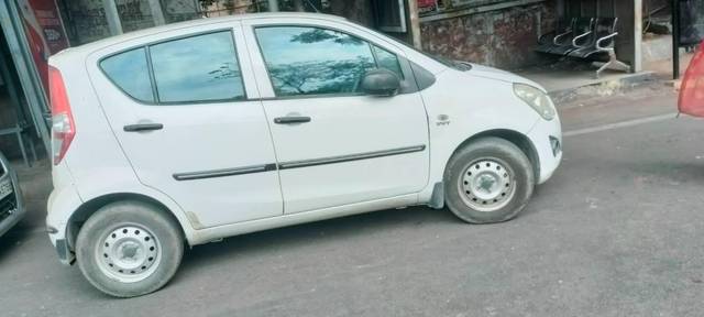 https://images10.gaadi.com/usedcar_image/3685759/original/processed_35caf79a-f14a-4e2e-a1e3-4a1d2568e502.jpg?imwidth=6400