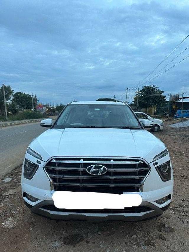 https://images10.gaadi.com/usedcar_image/3685766/original/processed_399a51cd-0b07-41f5-9e89-2a4eac9bf1a8.jpeg?imwidth=6401