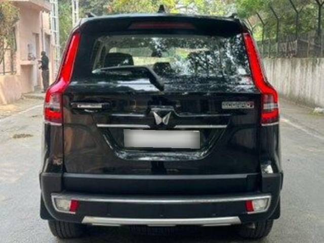 https://images10.gaadi.com/usedcar_image/3685984/original/processed_img2920853__used_car_2920853_1700869382.jpg?imwidth=6402