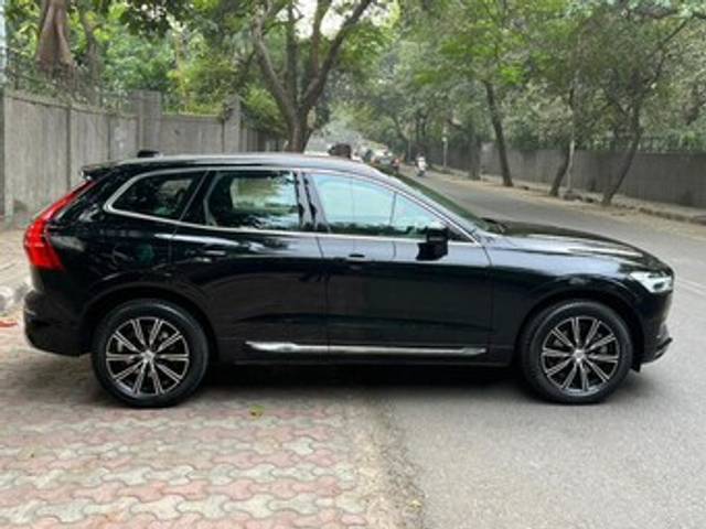 https://images10.gaadi.com/usedcar_image/3685990/original/img2920858__used_car_2920858_1701167778.jpg?imwidth=6401