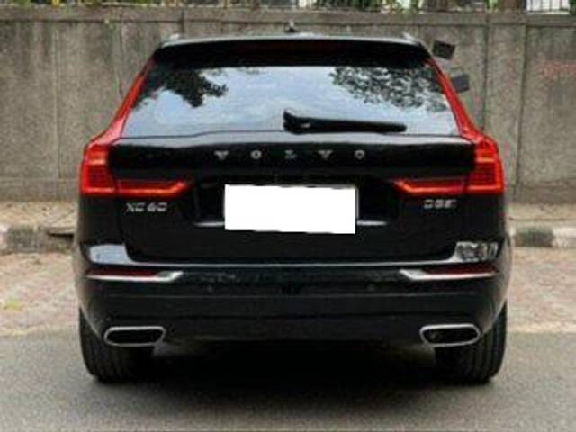 https://images10.gaadi.com/usedcar_image/3685990/original/processed_img2920858__used_car_2920858_1701167769.jpg?imwidth=6402