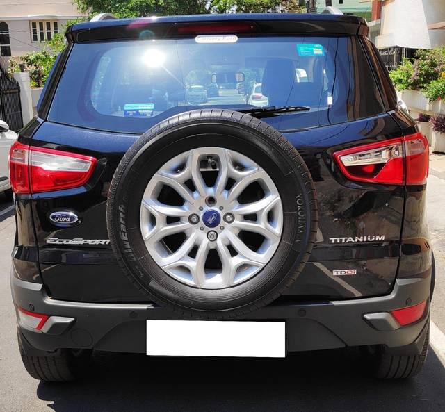 https://images10.gaadi.com/usedcar_image/3686068/original/processed_img2920889__usedcar_img_20230424_wa0170_35681700804123_1700804160.jpg?imwidth=6402