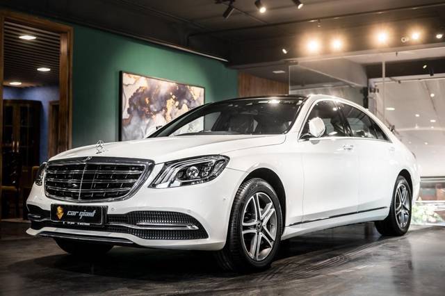https://images10.gaadi.com/usedcar_image/3686109/original/processed_img2920908__usedcar_2_6131700805581_1700805626.jpeg?imwidth=6402