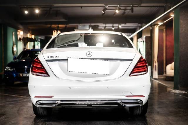 https://images10.gaadi.com/usedcar_image/3686109/original/processed_img2920908__usedcar_4_6131700805581_1700805626.jpeg?imwidth=6401