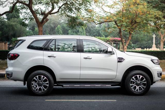 https://images10.gaadi.com/usedcar_image/3686188/original/img2920952__usedcar_whatsappimage2023_10_31at53449pm_1__6131700807726_1700807735.jpeg?imwidth=6401