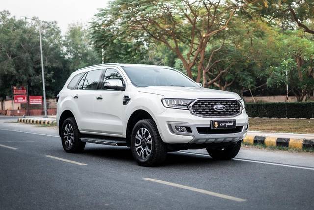 https://images10.gaadi.com/usedcar_image/3686188/original/processed_img2920952__usedcar_whatsappimage2023_10_31at53446pm_6131700807726_1700807734.jpeg?imwidth=6400
