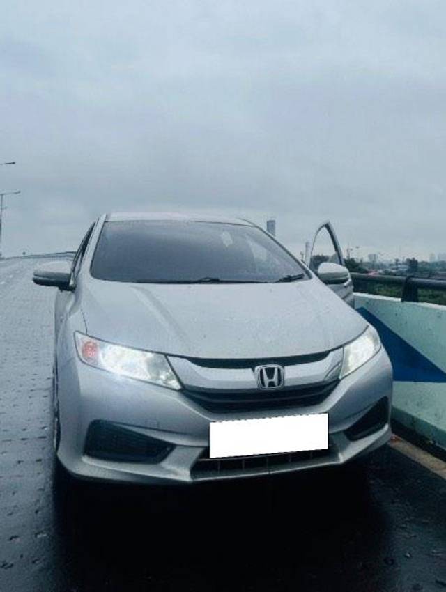 https://images10.gaadi.com/usedcar_image/3686201/original/processed_6ea91426-b4de-4761-b987-5040c98e4887.jpeg?imwidth=6400