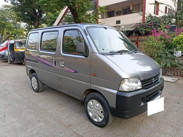 https://images10.gaadi.com/usedcar_image/3686228/original/processed_img2920976__used_car_2920976_1700811829.jpg?imwidth=6400