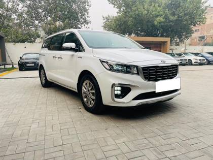 Kia Carnival Limousine Kia Carnival Limousine