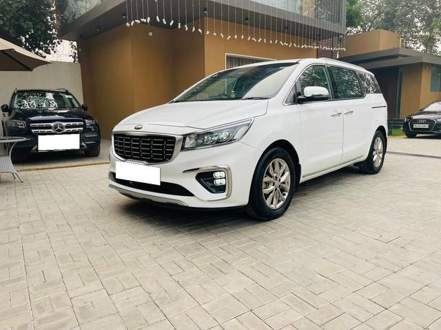 https://images10.gaadi.com/usedcar_image/3686238/original/processed_img2920984__usedcar_1_9__10151700808842_1700808894.jpeg?imwidth=6402