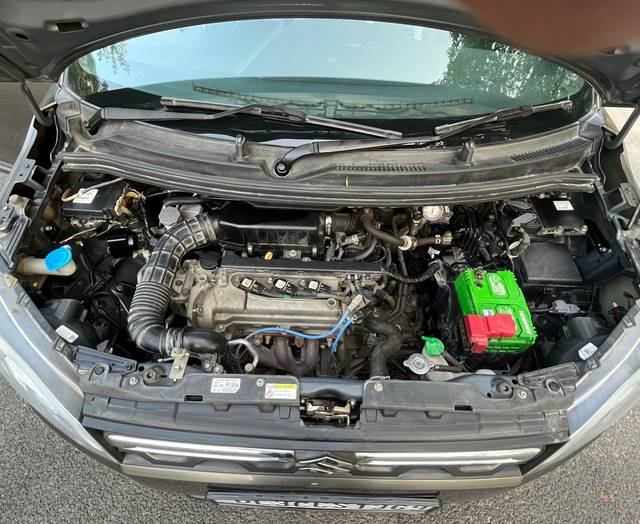 https://images10.gaadi.com/usedcar_image/3686252/original/img2920996__used_car_2920996_1700809507.jpg?imwidth=6402
