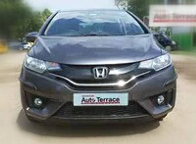 https://images10.gaadi.com/usedcar_image/3686269/original/img3686269__replace_img_6560613a365b4_1700815162.png?imwidth=6400
