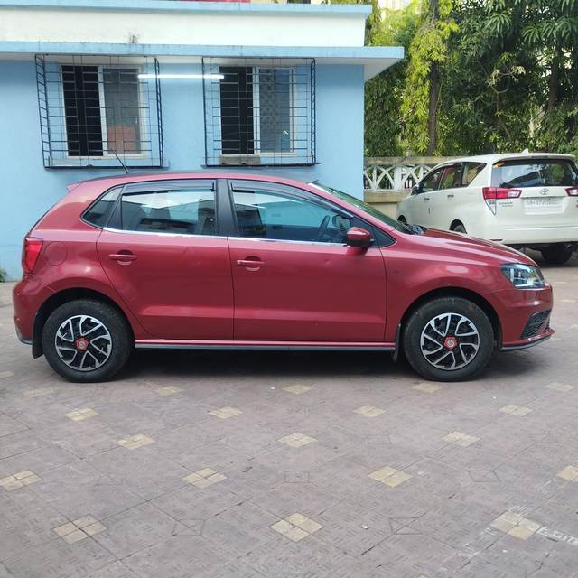 https://images10.gaadi.com/usedcar_image/3686303/original/processed_img2921025__usedcar_3_42001700810888_1700810934.jpeg?imwidth=6401