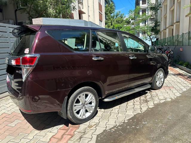 https://images10.gaadi.com/usedcar_image/3686312/original/processed_img2921032__used_car_2921032_1700811352.jpg?imwidth=6401