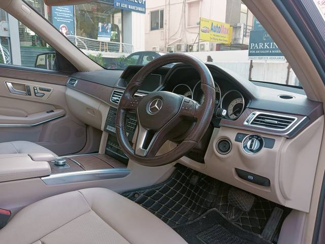https://images10.gaadi.com/usedcar_image/3686341/original/img2921049__used_car_2921049_1700812588.jpg?imwidth=6401