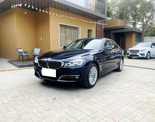 https://images10.gaadi.com/usedcar_image/3686348/original/processed_img2921054__usedcar_1_8__10151700812385_1700812558.jpeg?imwidth=6402