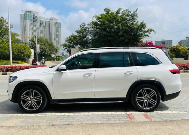 https://images10.gaadi.com/usedcar_image/3686369/original/img2921066__used_car_2921066_1700813536.jpg?imwidth=6402