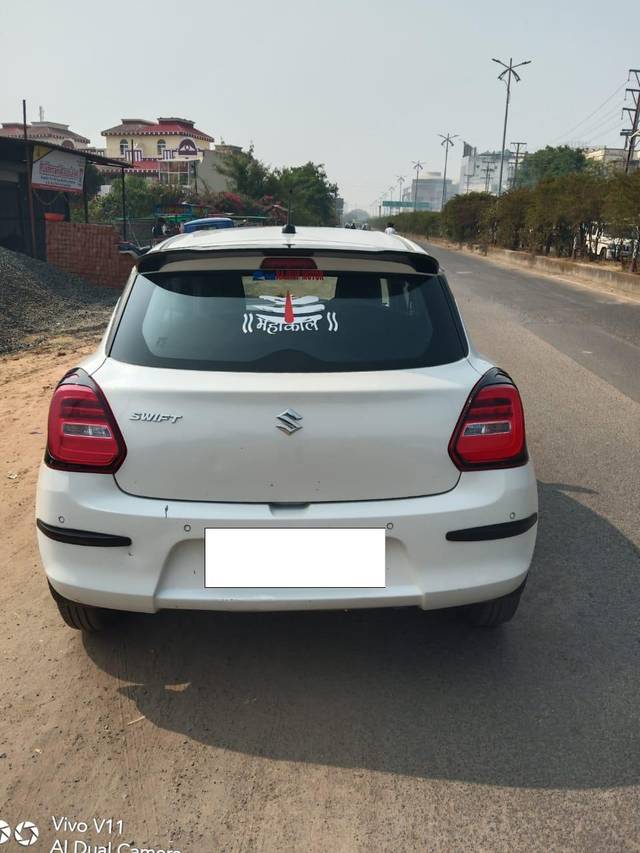 https://images10.gaadi.com/usedcar_image/3686389/original/processed_img2921078__used_car_2921078_1700814405.jpg?imwidth=6401