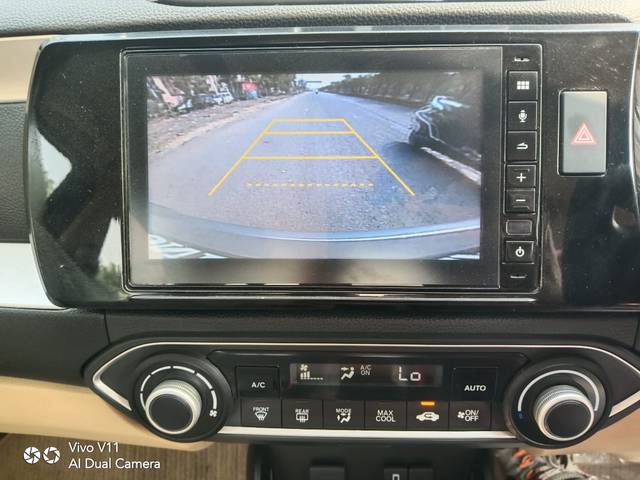 https://images10.gaadi.com/usedcar_image/3686405/original/img2921092__used_car_2921092_1700814711.jpg?imwidth=6400