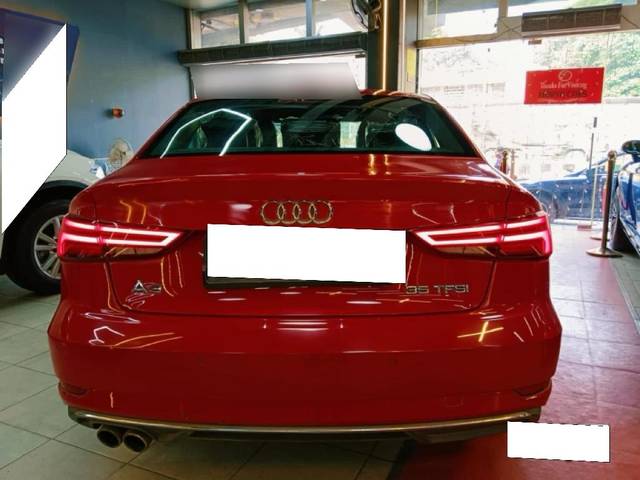 https://images10.gaadi.com/usedcar_image/3686414/original/processed_img2921101__used_car_2921101_1700814934.jpg?imwidth=6402