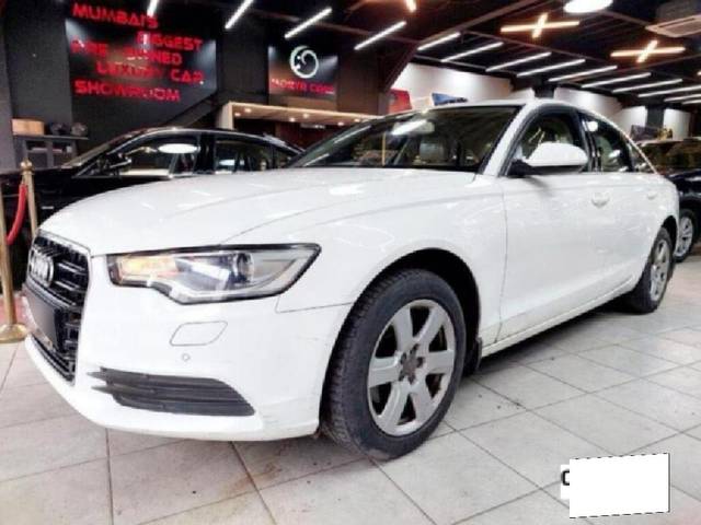 https://images10.gaadi.com/usedcar_image/3686434/original/processed_img2921110__used_car_2921110_1700815468.jpg?imwidth=6402