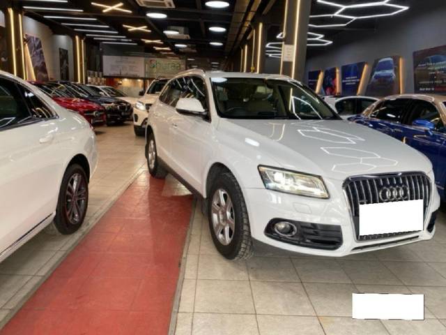 https://images10.gaadi.com/usedcar_image/3686470/original/processed_img2921134__used_car_2921134_1700816627.jpg?imwidth=6400