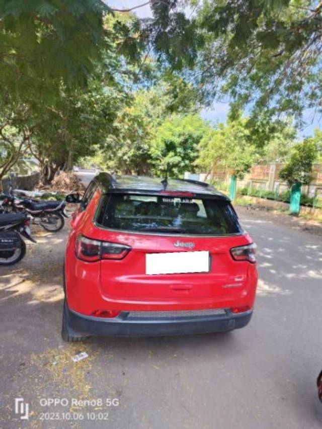 https://images10.gaadi.com/usedcar_image/3686504/original/processed_8a1e8b65-e74f-42cc-8d1e-65ddae5054d4.jpg?imwidth=6401
