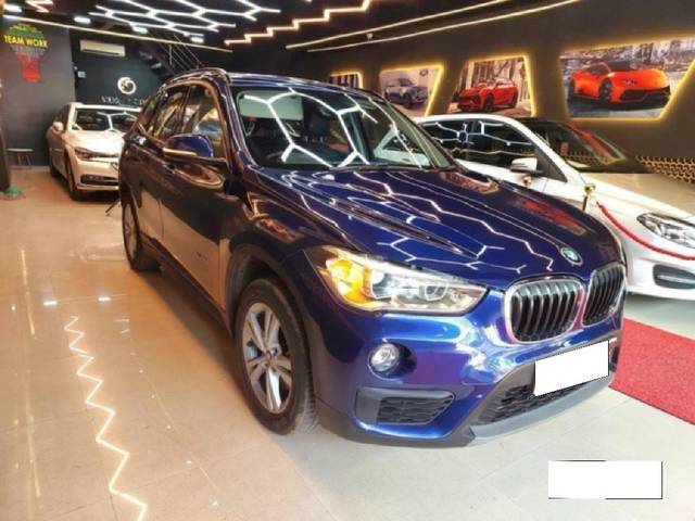 https://images10.gaadi.com/usedcar_image/3686541/original/processed_img2921176__used_car_2921176_1700818584.jpg?imwidth=6400