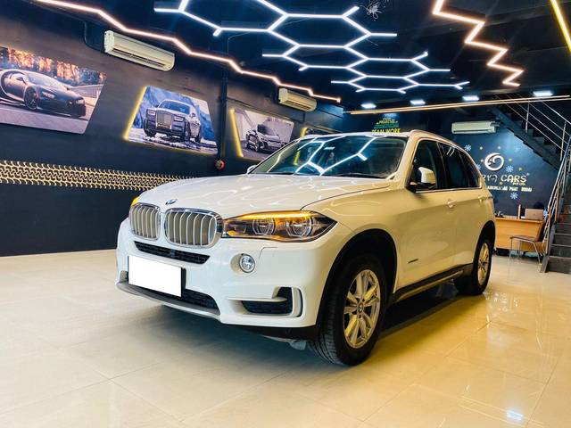 https://images10.gaadi.com/usedcar_image/3686561/original/processed_img2921186__used_car_2921186_1707378818.jpg?imwidth=6402