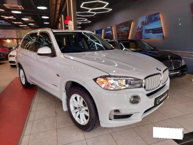 https://images10.gaadi.com/usedcar_image/3686565/original/processed_img2921189__used_car_2921189_1700819192.jpg?imwidth=6400
